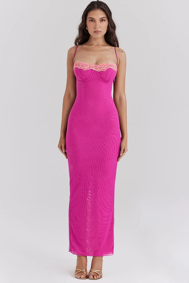 Form-fitting midi dress in acacia color with elegant lace accents, ideal for chic occasions and everyday wear.