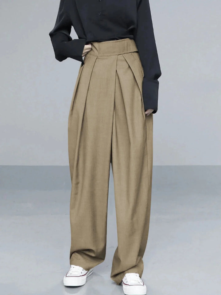 Khaki wide-leg pants with adjustable fit from Boston. Made with soft, breathable fabric for all-day comfort and versatile…