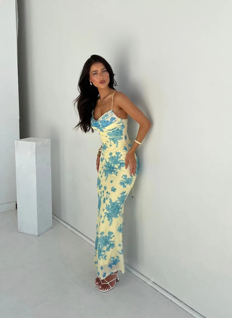 Sleeveless yellow slim-fit maxi dress with a tailored look, crafted in lightweight cotton blend fabric with a flattering…