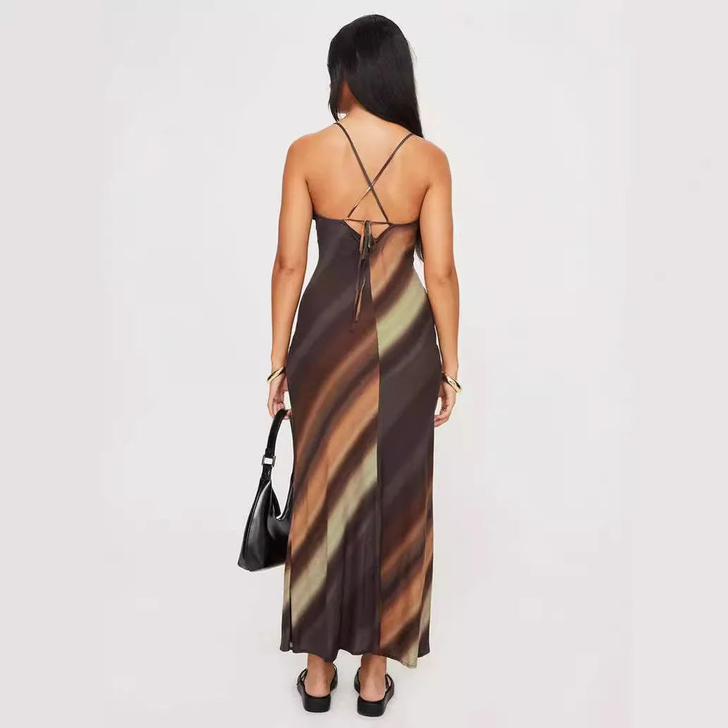 "Maxi dress for women in ombré tones of blue, made of lightweight and comfortable fabric with stylish design."