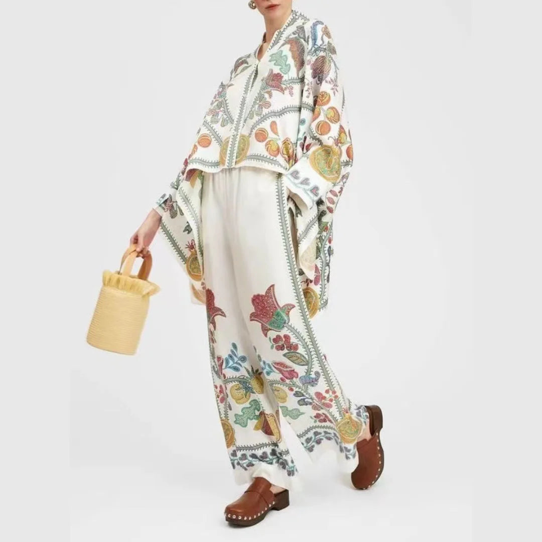 White2 Jasper set: Soft, airy bohemian style for spring. Flowy fabric and versatile design for casual days.