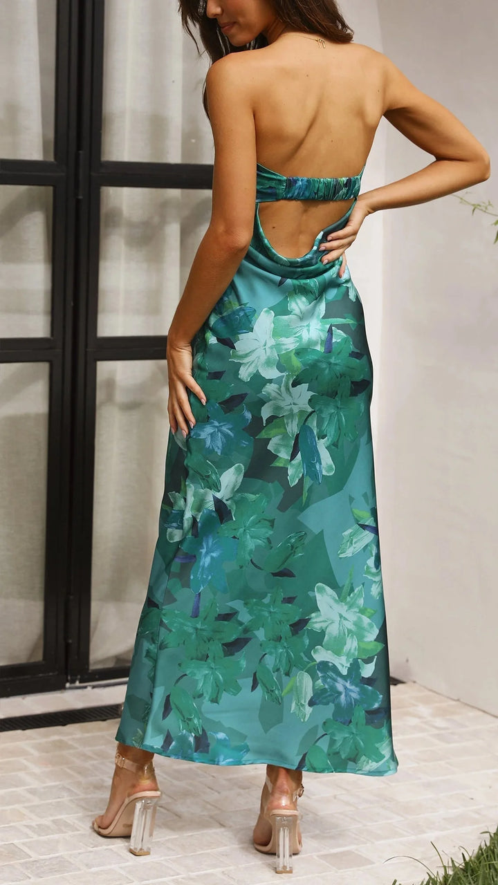 Strapless floral maxi dress showcasing a romantic and elegant design, with a soft and flowy fabric perfect for a special…