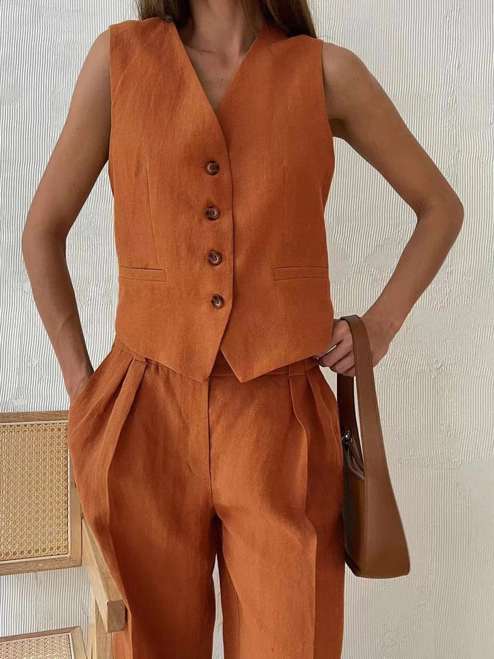 "Sleeveless top and wide-leg pants set in lacey fabric with a relaxed fit and trendy style"