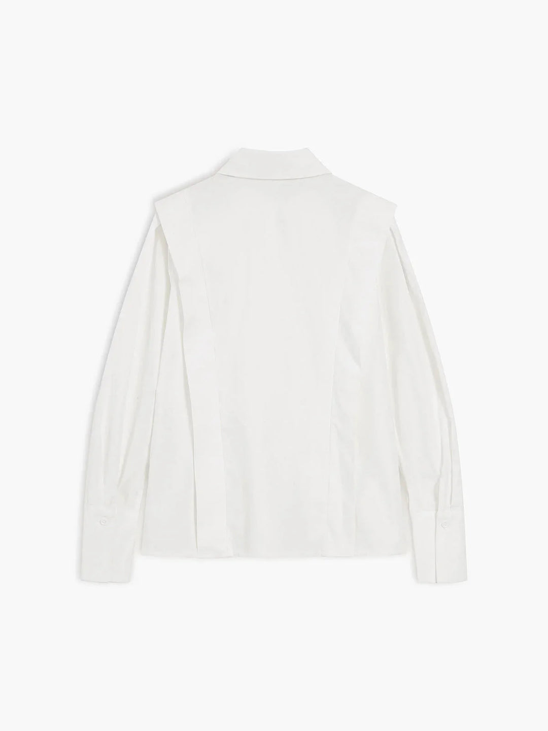 Oversized shirt in chic design with button details, made from soft fabric in a relaxed fit.