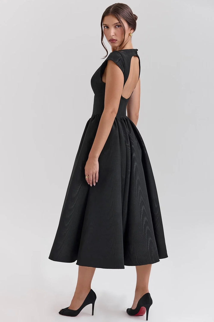 Rhys mid-length dress with sculpted bodice in soft floral fabric - perfect for a charming and elegant look.