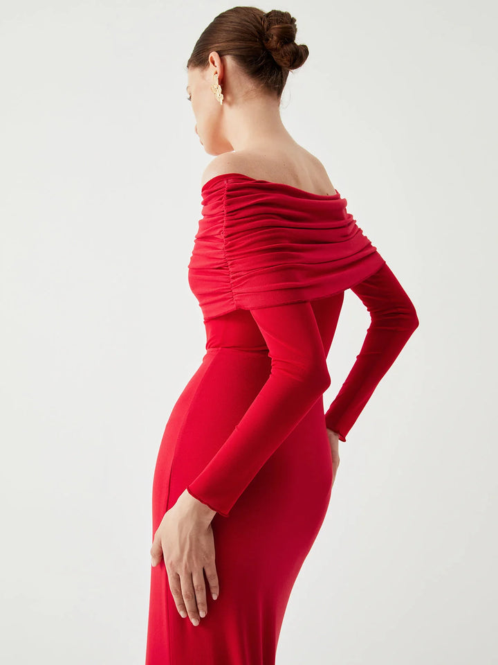 Off-shoulder mesh sleeve dress in fitted silhouette, perfect for evening events or special occasions.