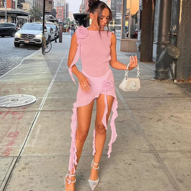 Sleeveless mini dress for women with ruffles, made of lightweight fabric. Perfect for casual outings or special occasions.
