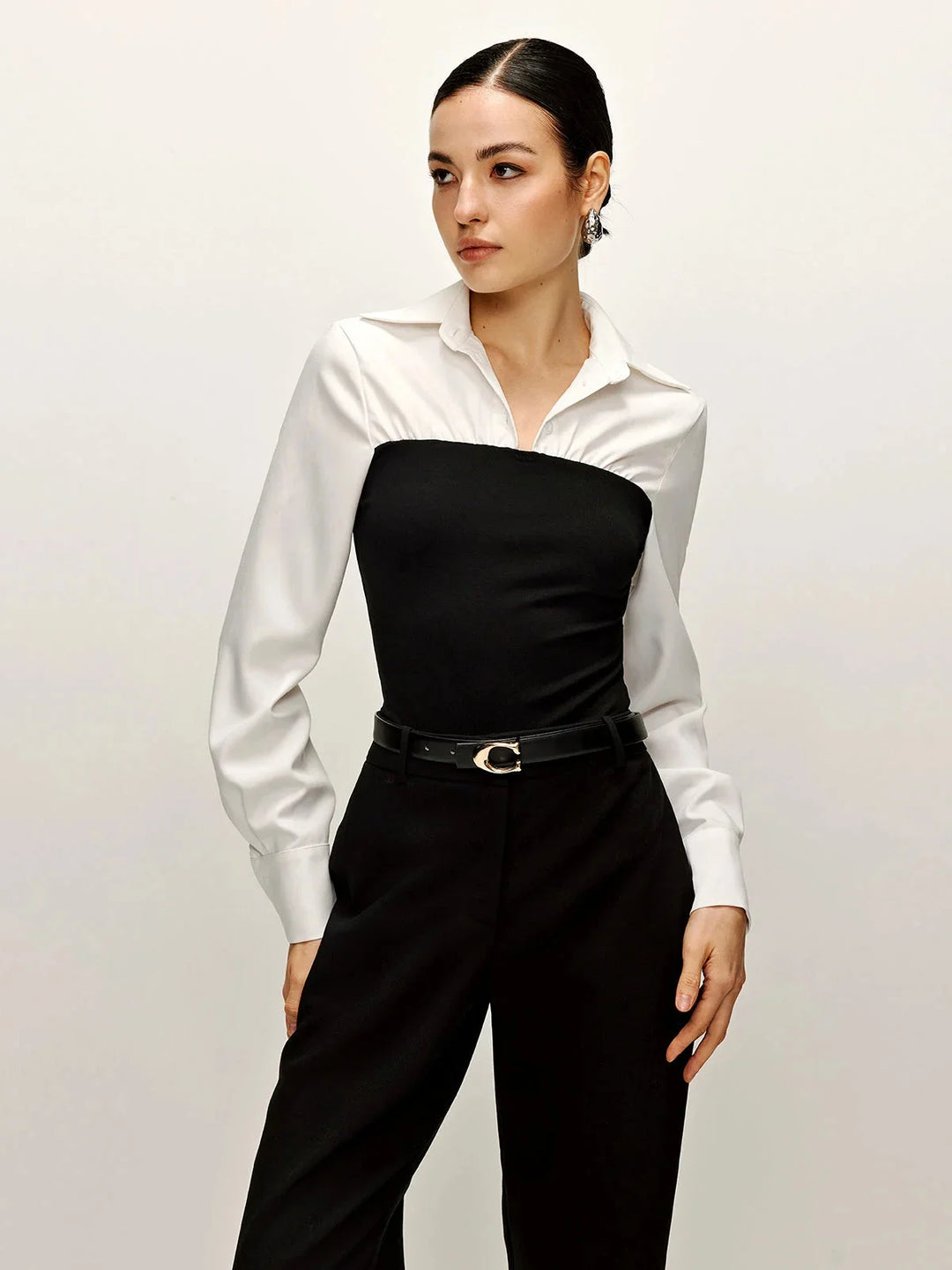 "Two-tone tailored blouse with collar in high-quality fabric and modern design"